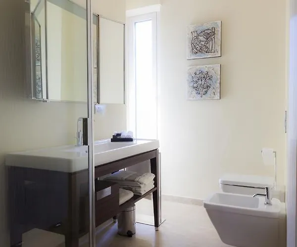 Bronzino House 3* Milaan