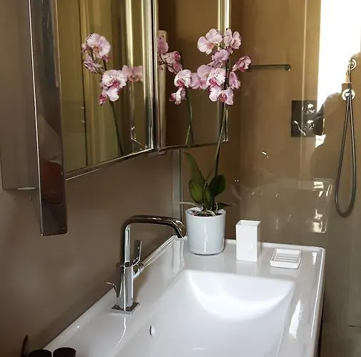 Bronzino House 3* Milaan