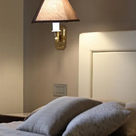 Bronzino House 4* Milán