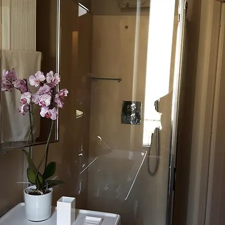 Bronzino House 2* Milano
